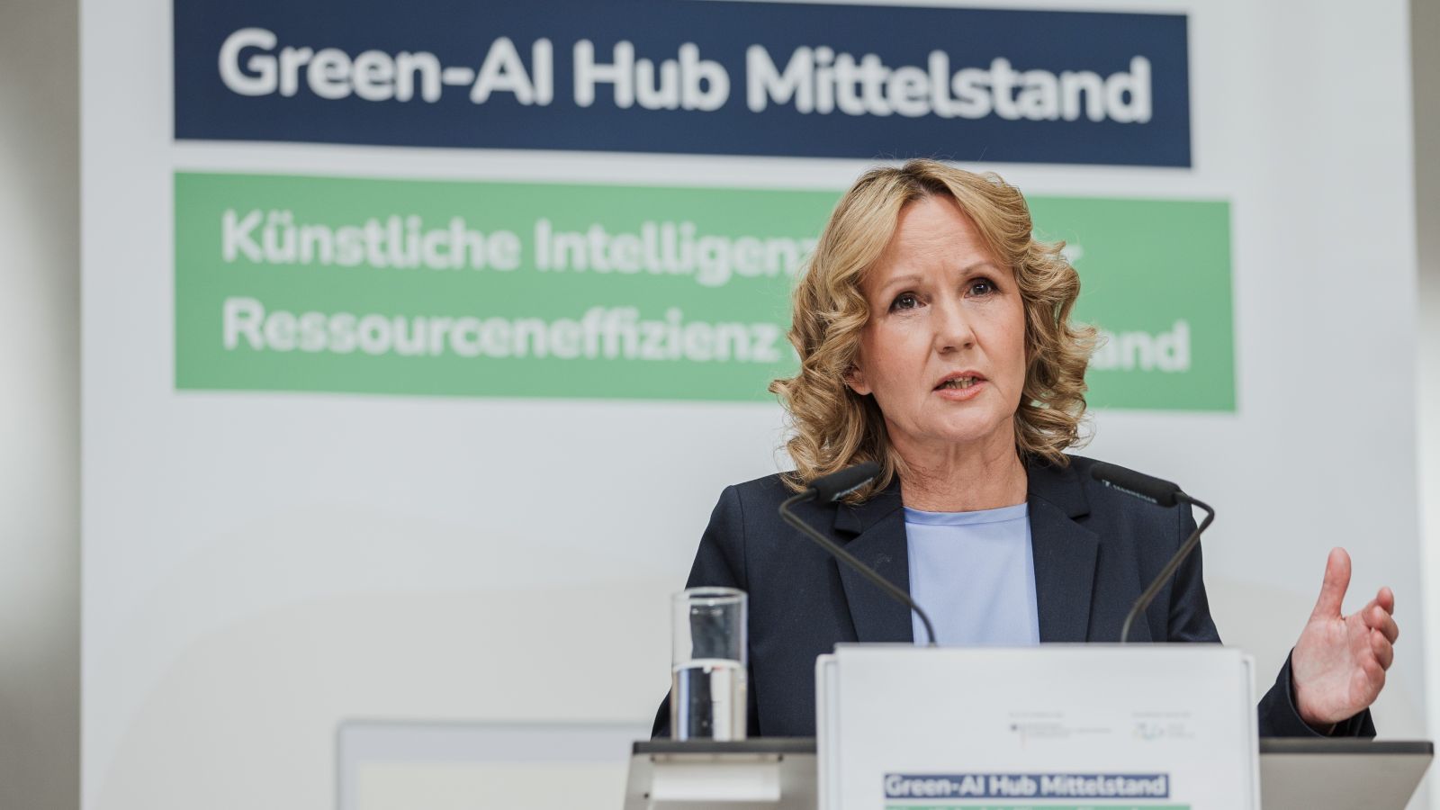 Bundesumweltministerin Steffi Lemke beim Green-AI Hub Forum 2024